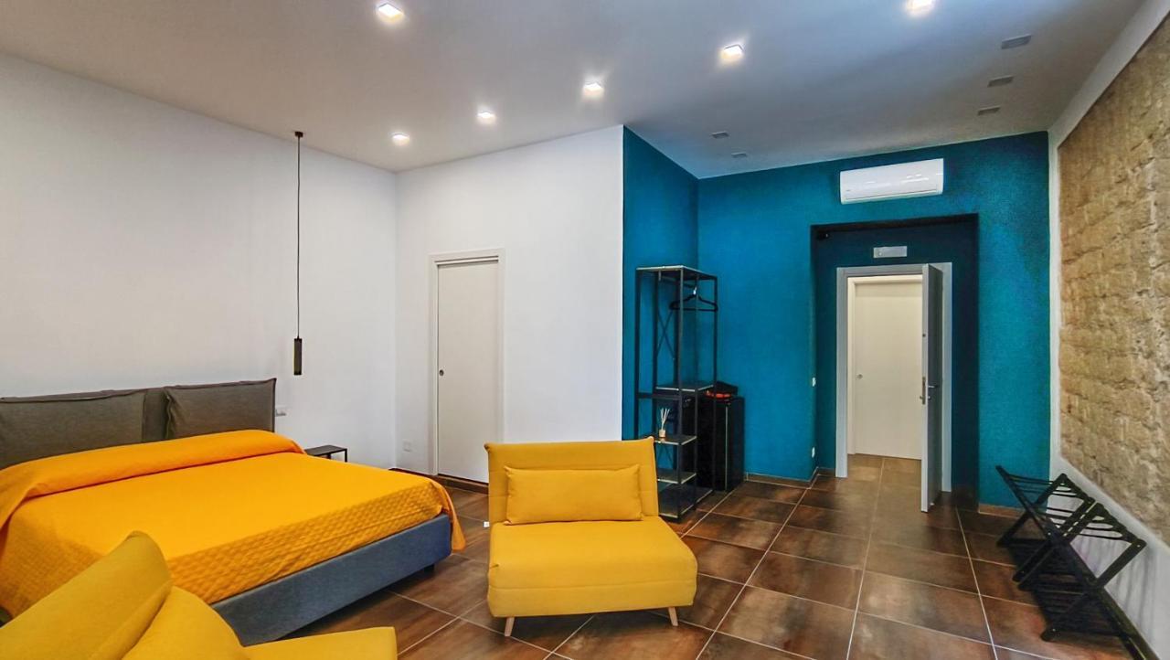 ナポリ Casa Calu Castel Dell'Ovo Bed & Breakfast エクステリア 写真