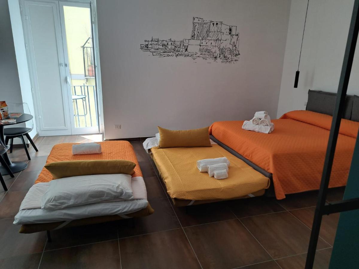 ナポリ Casa Calu Castel Dell'Ovo Bed & Breakfast エクステリア 写真